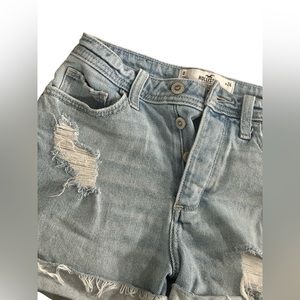 Womens Hollister Curvy High Mom Denim Jean Shorts size‎ 0